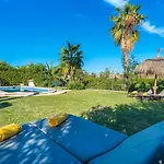 Villa Pancho - Large Garden